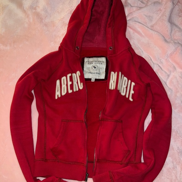 Abercrombie Red Hooded Zip Sweatshirt and Matching Joggers - Picture 3 of 3